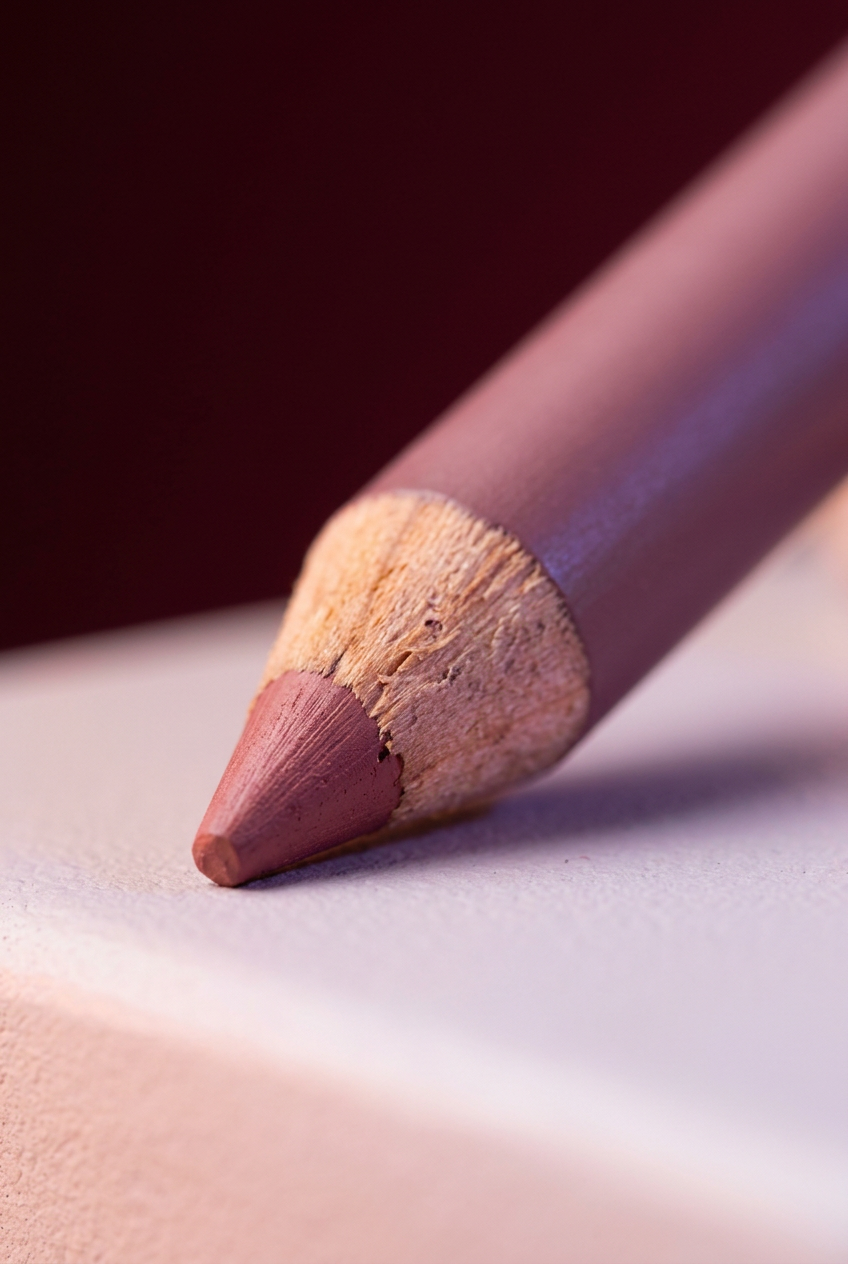 Close-up of rosewood lip pencil point and exposed wood